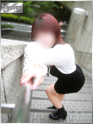 小鳥遊ひな