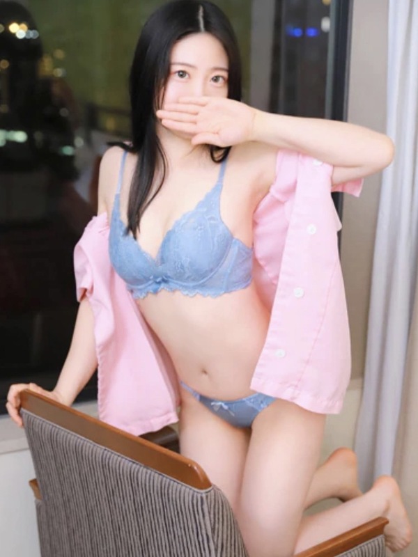 月波まひろ