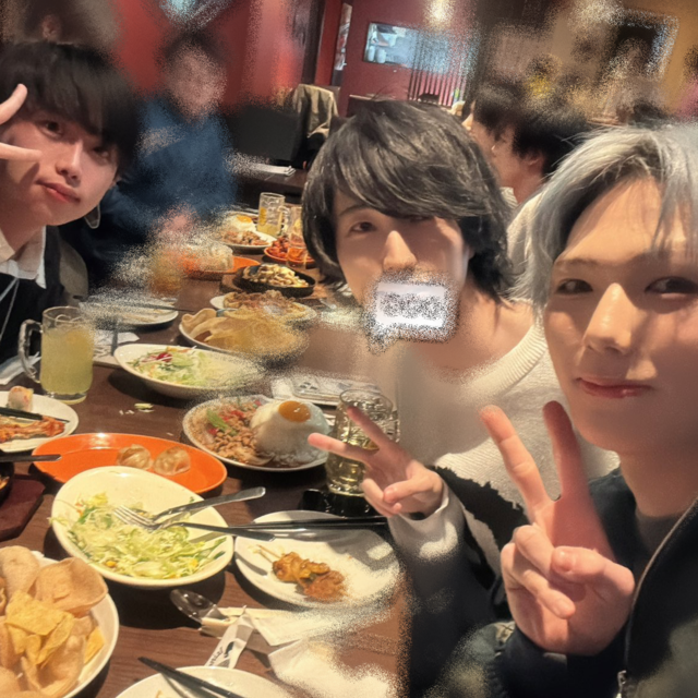 早く暖かくならないかな😸新年会の写真を添えて