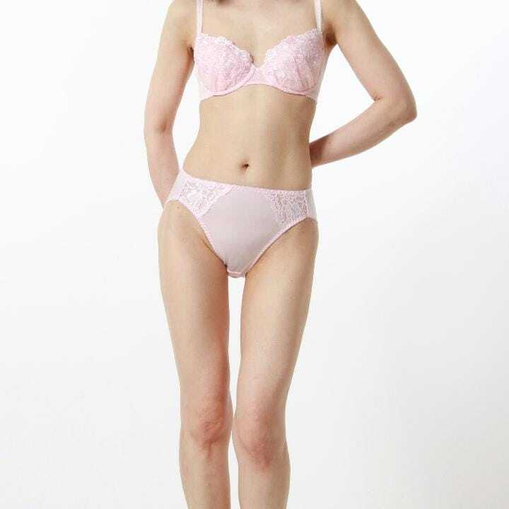 小ぶりな突起が…