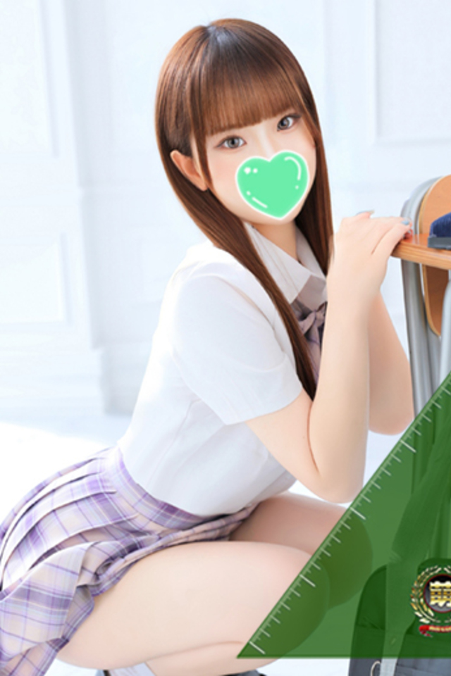 あいな☆可愛い小柄癒やし性徒♪