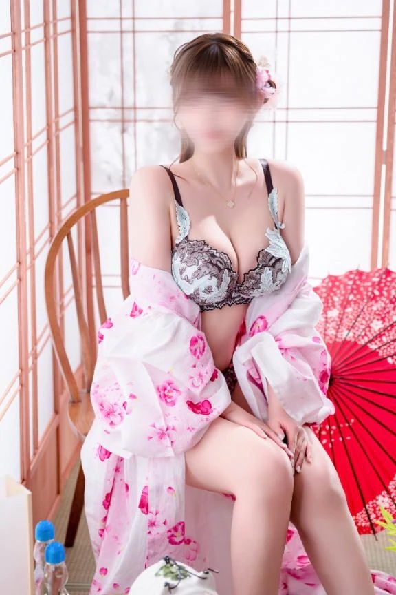 脱ぎかけ…