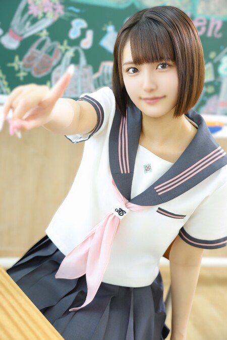 国宝級のど素人の激かわ美少女