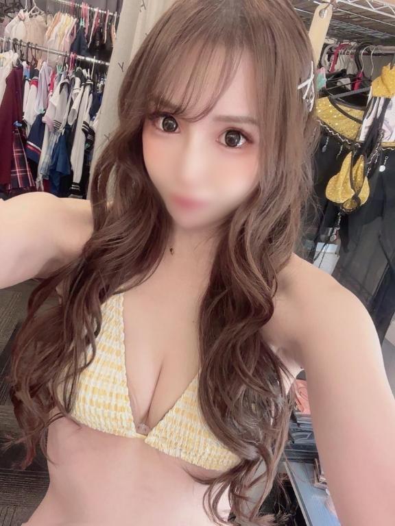 拘束されてるのに…なんでそんなに嬉しそうなの♡？