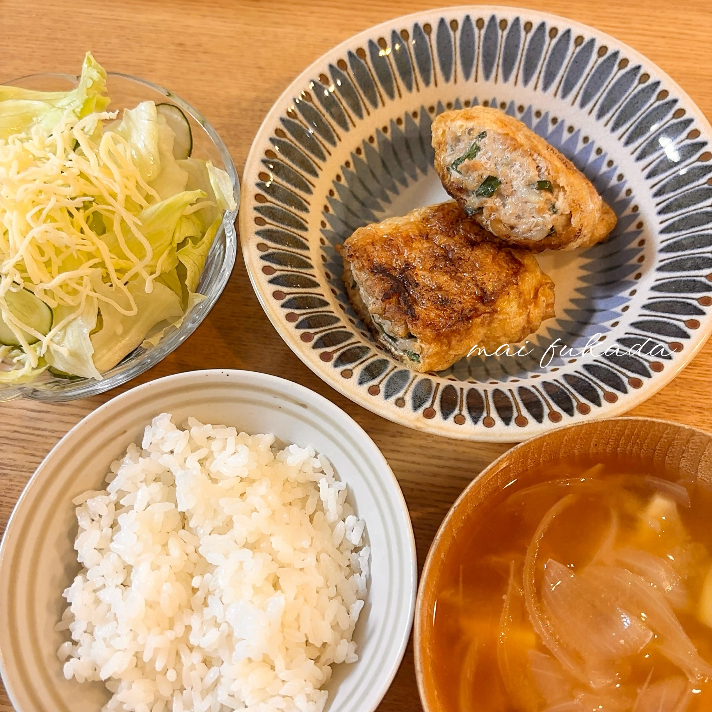 目をこすりながら…