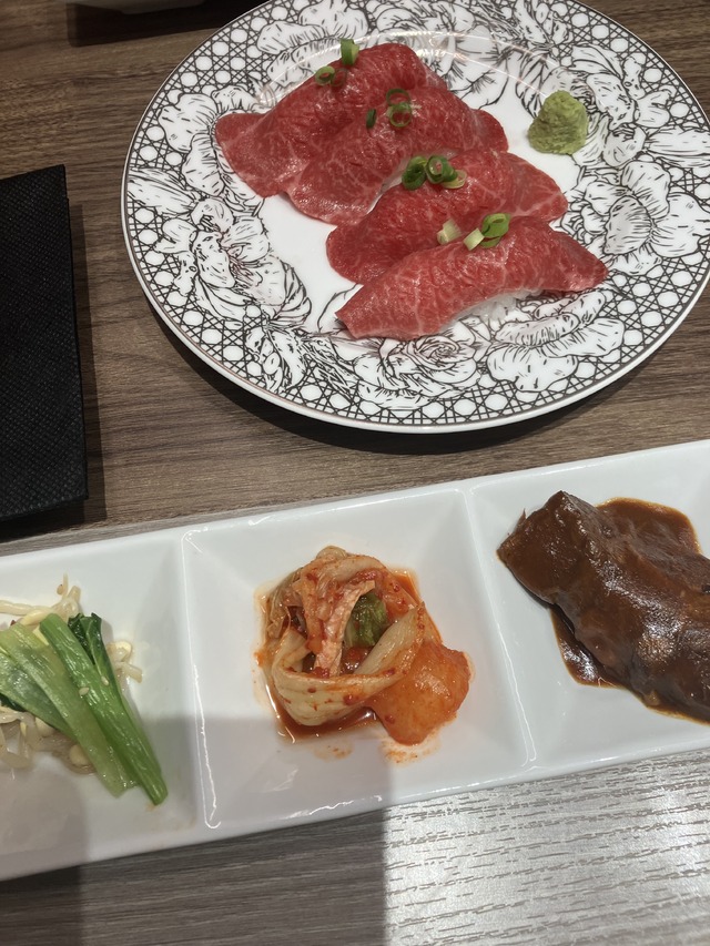 おいしい肉寿司🥩