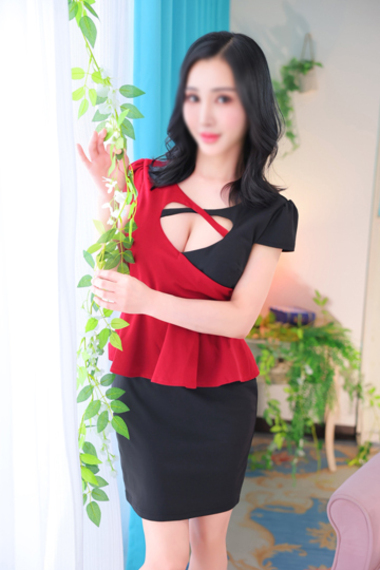金井 温花