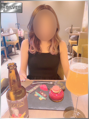 葉月ゆな