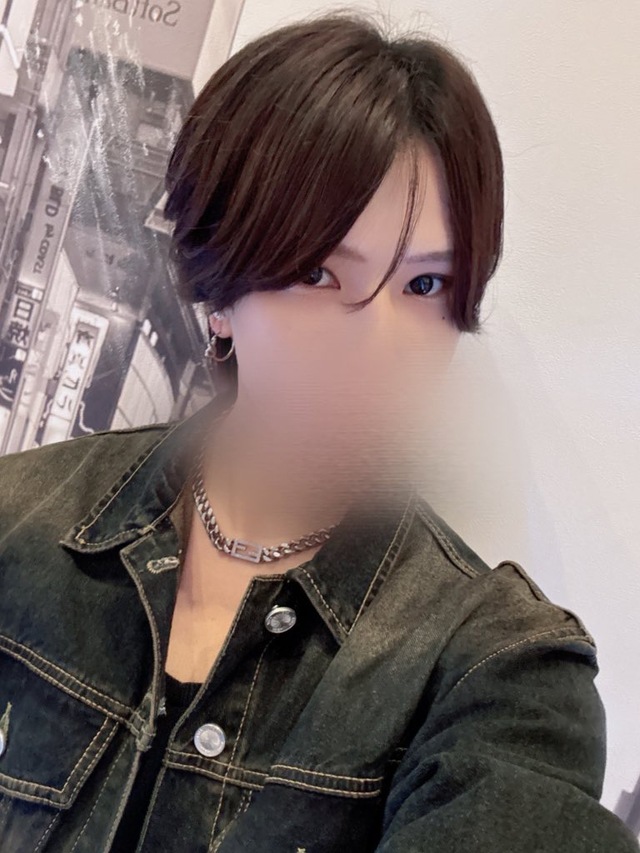 髪切るよ〜✂︎
