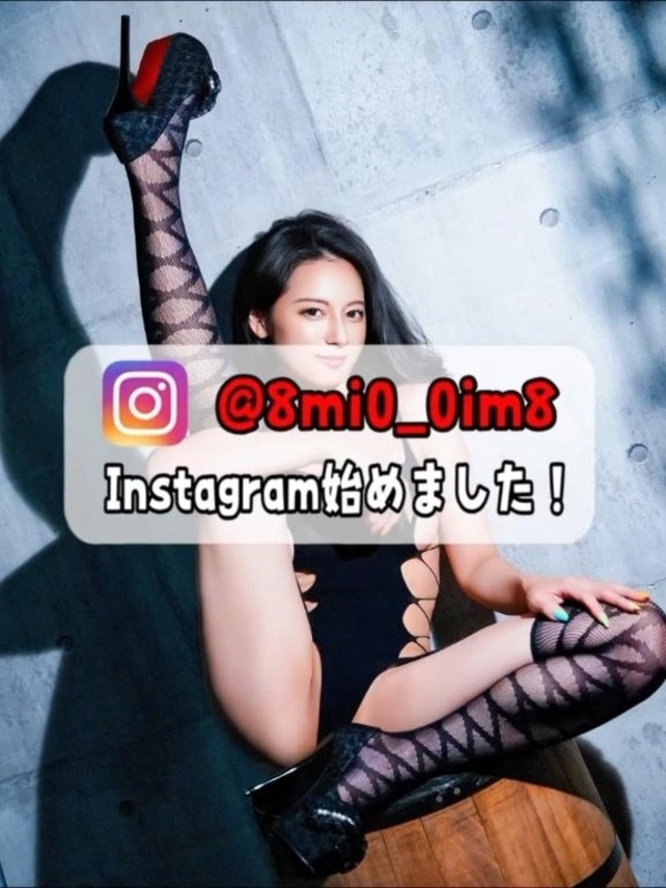 🚨L字開脚したまま…ズボズボされたいのっ///