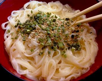 うどんの境界線、初めての葛。