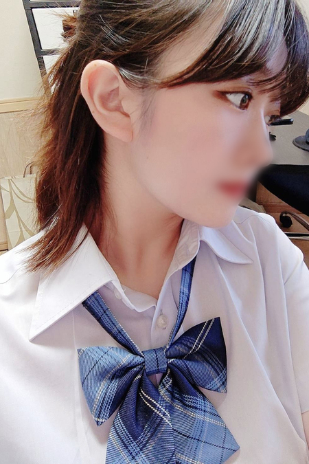あどけなさにキュン♪色白天使