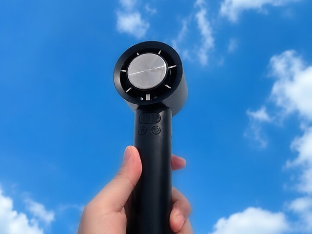 この夏のお供ハンディファン