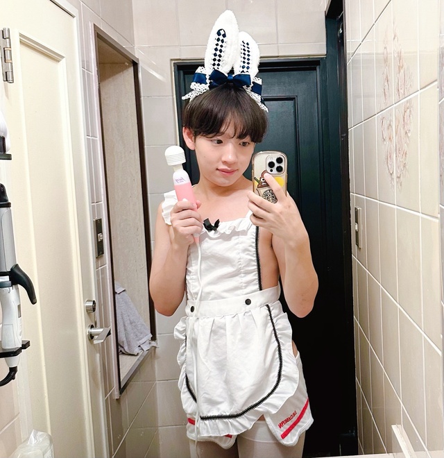 メイドのコスプレ！