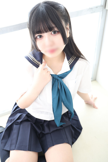 ピュア系色白美少女