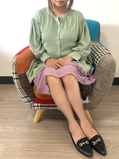 完全業界未経験！高身長熟女！　『華島　あずさ』さん！　我慢できずに思わず大きな声を出してしまう。