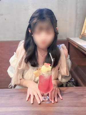 皐月ありさ