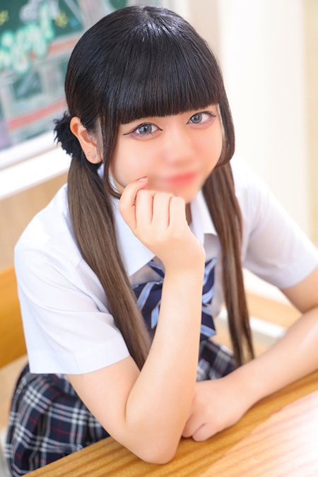 完未のS級現〇女学生♪