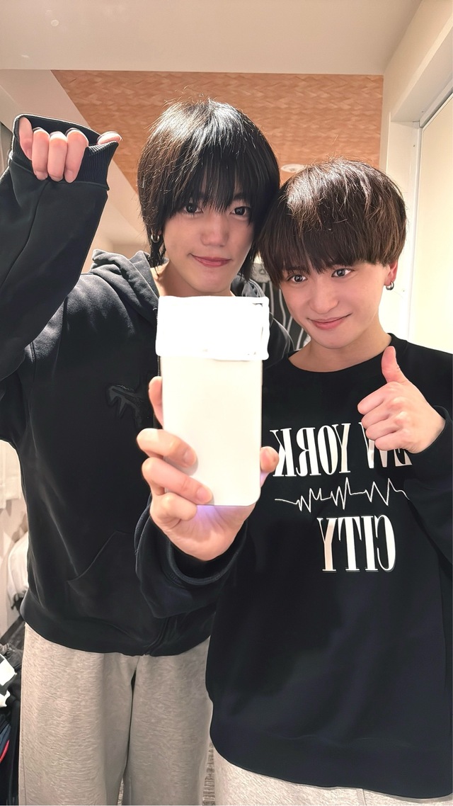 【3人で🤝☺︎🚅✨】