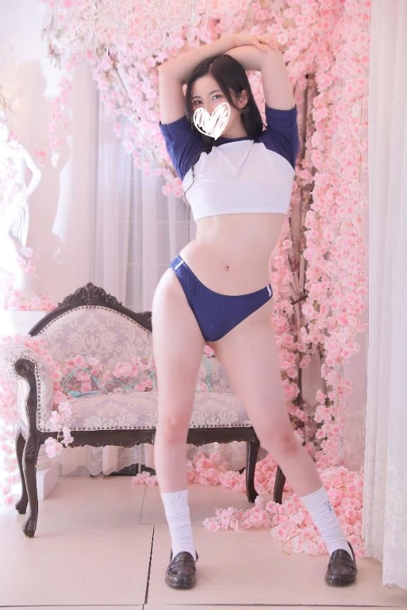 🐈‍⬛‎ 白い朝露と黒猫のごあいさつ 🤍