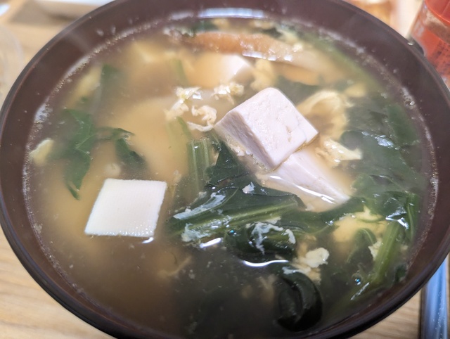 カメラ近すぎて