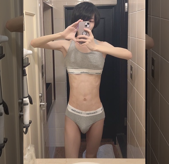 この前久しぶりにスポブラ着たよ👍