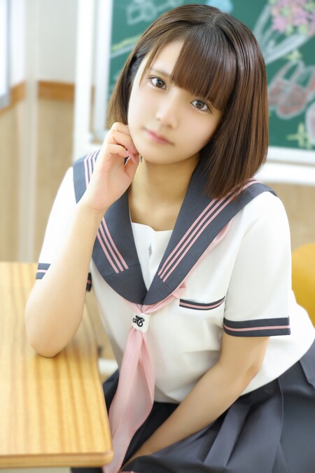 国宝級のど素人の激かわ美少女